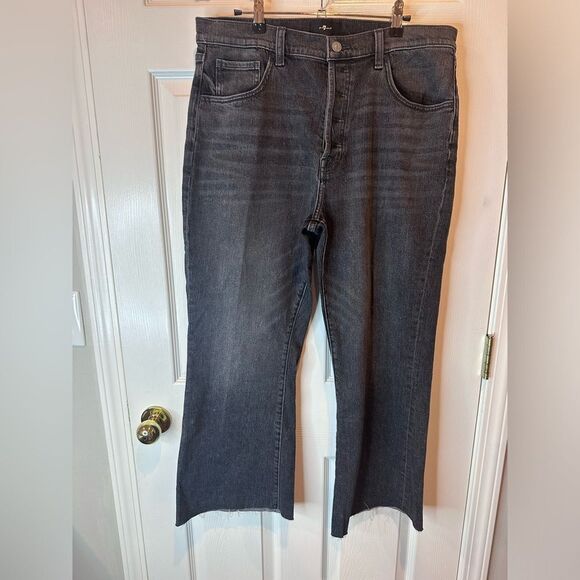 NEW 7 For All Mankind 31 (12) Button Fly Raw Cropped Easy Boy Bootcut Black Jean - Picture 1 of 7